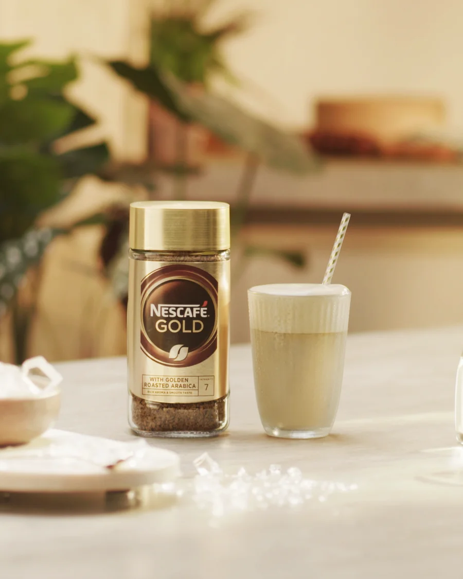NESCAFÉ Gold iced latte packshot, 4:5 · Feed